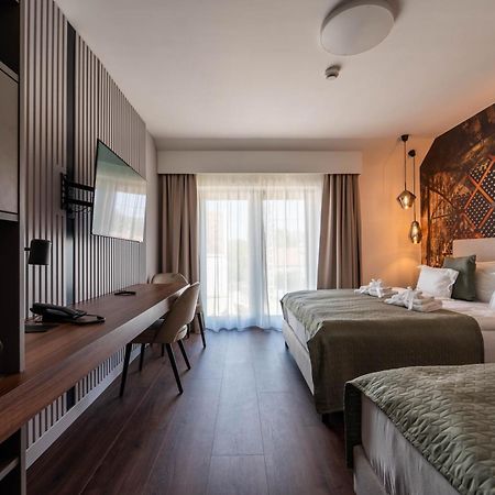 Rokusfalvy Borhotel Es Fogado Etyek Εξωτερικό φωτογραφία